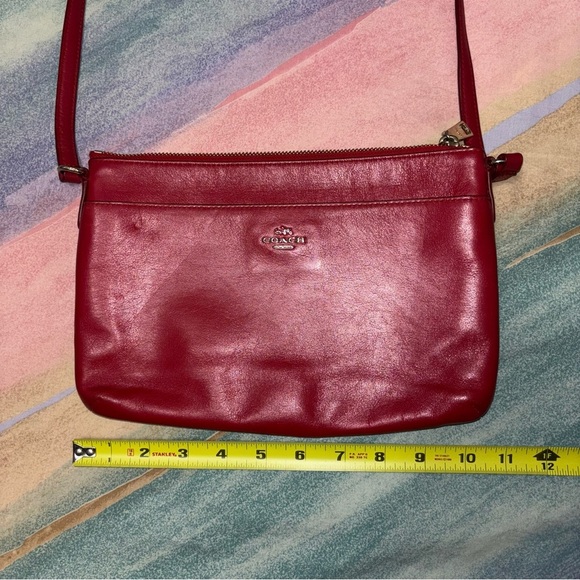 Coach red crossbody bag with matching insert pouch - Picture 9 of 16